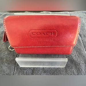❤️Coach Wallet with Key Chain Cherry Red❤️